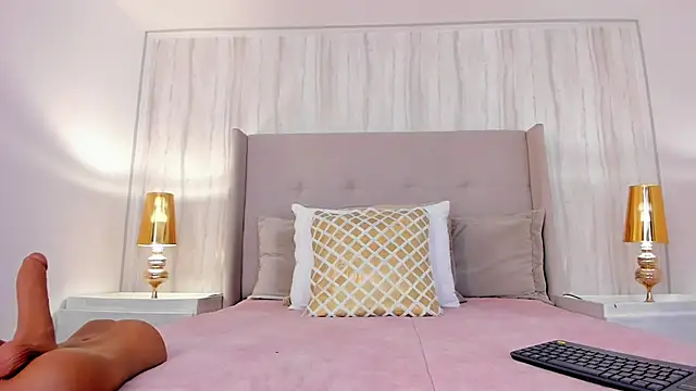 katie cruz online show from January 2025 05:23:01 PM