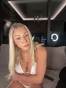 SexOnMyLvL online show from May 2026 08:25:01 PM