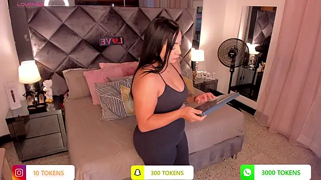 sofhiaa adaams online show from March 2025 10:55:02 PM