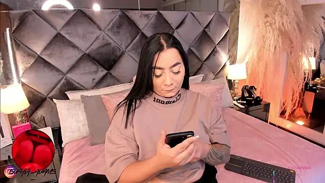 sofhiaa adaams online show from September 2025 10:32:02 PM