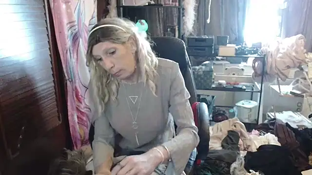 Ombeline1 online show from November 2025 11:34:02 AM