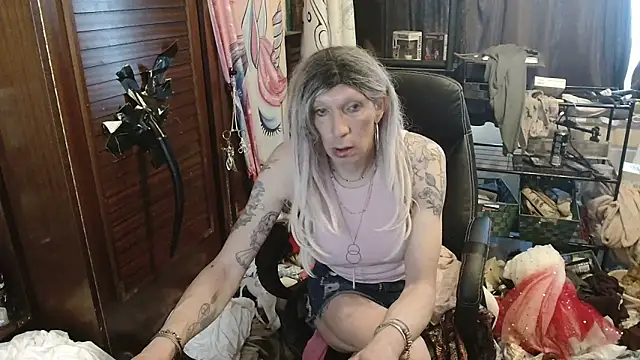 Ombeline1 online show from May 2026 07:58:01 AM