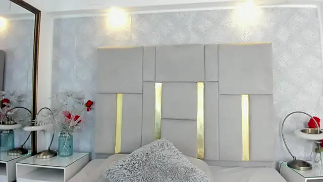 Camilaa Sanchez  online show from November 2025 12:16:02 PM