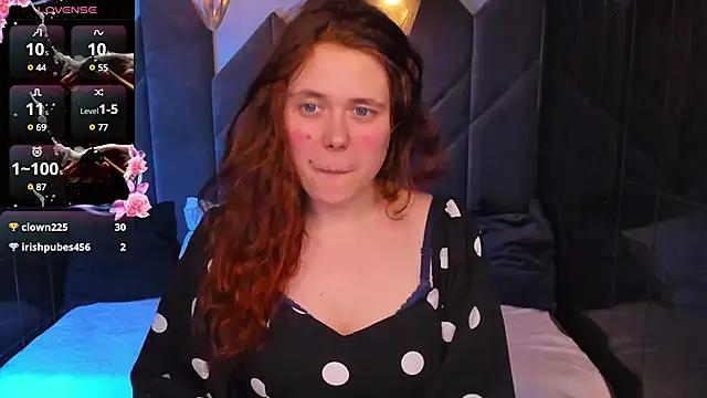 Snapshot of SophiePure chatting on February 2025 02:36:02 AM SophiePure online show from February 2025 02:36:02 AM