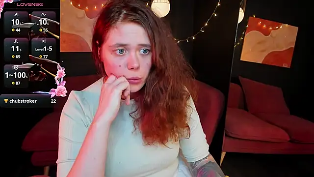 Snapshot of SophiePure chatting on February 2025 02:37:02 AM SophiePure online show from February 2025 02:37:02 AM