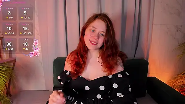 Snapshot of SophiePure chatting on March 2025 08:40:02 PM SophiePure online show from March 2025 08:40:02 PM