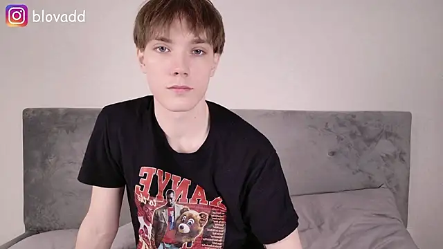 Snapshot of callmenineoneseven chatting on February 2026 04:45:01 AM callmenineoneseven online show from February 2026 04:45:01 AM