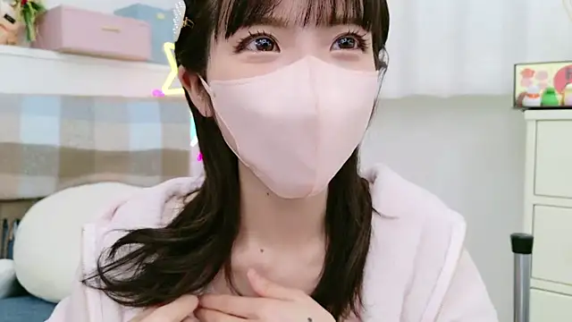 Snapshot of -minami- chatting on January 2025 06:56:02 AM -minami- online show from January 2025 06:56:02 AM