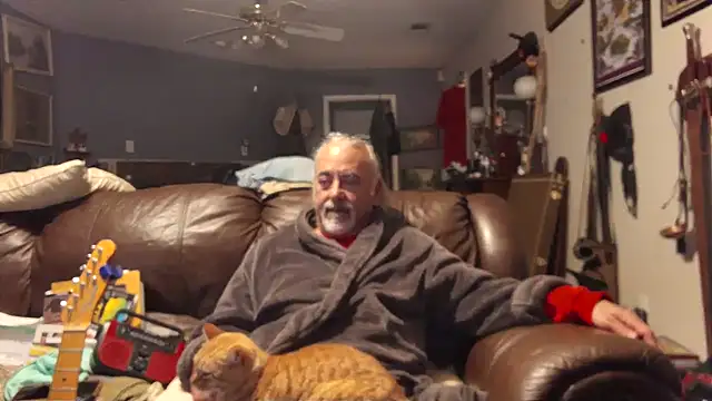 Snapshot of PincheDave4u chatting on January 2025 02:30:02 AM PincheDave4u online show from January 2025 02:30:02 AM