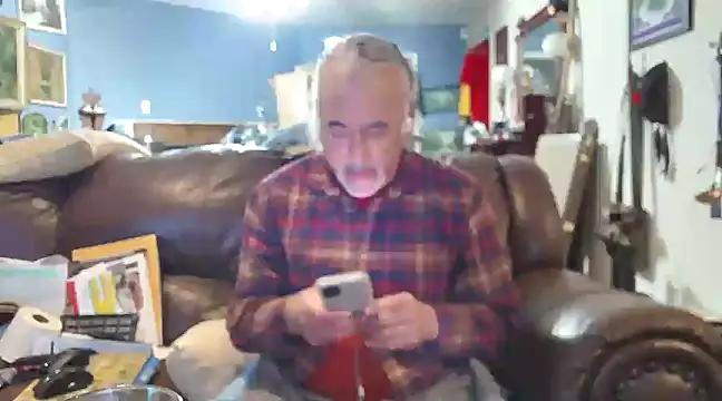 Snapshot of PincheDave4u chatting on January 2025 02:25:02 AM PincheDave4u online show from January 2025 02:25:02 AM