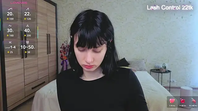 JulisSweet online show from May 2026 06:07:02 AM