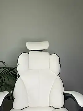 Vladamais online show from January 2025 11:29:02 AM