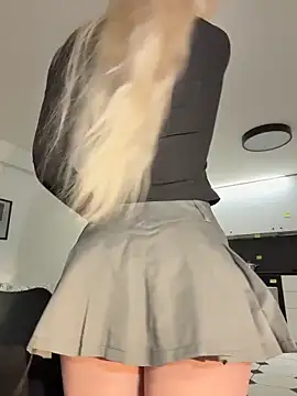 Vladamais online show from March 2026 06:34:01 PM