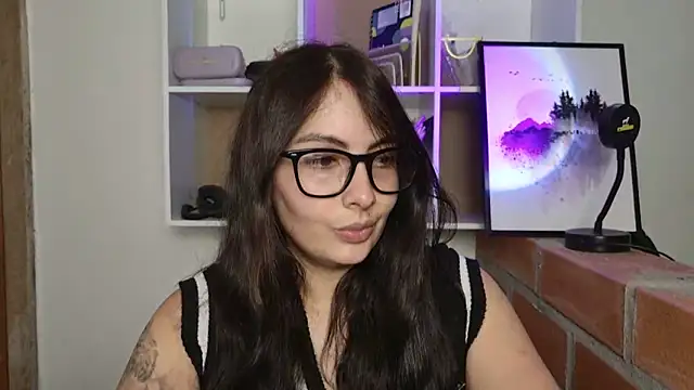 lalawhitte online show from June 2026 03:25:01 PM