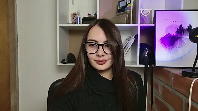 lalawhitte online show from June 2026 01:52:02 AM