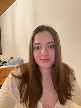 Snapshot of Kamilla_Loop chatting on January 2025 09:08:02 PM Kamilla Loop online show from January 2025 09:08:02 PM