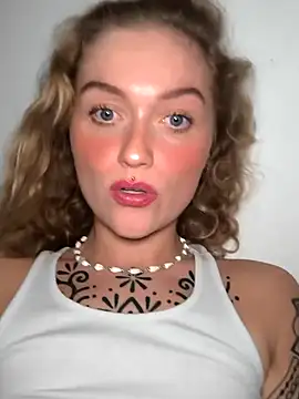 Goldloeckchen159 online show from December 2024 07:39:02 PM