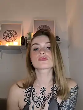 Goldloeckchen159 online show from October 2025 06:02:01 PM