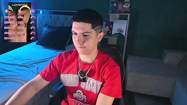 Brat  online show from September 2025 04:40:01 PM