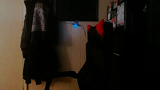 KrazyLegz online show from September 2025 09:48:02 PM