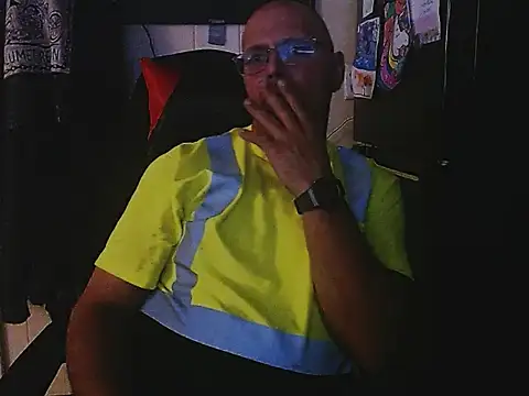 KrazyLegz online show from September 2025 11:52:01 PM