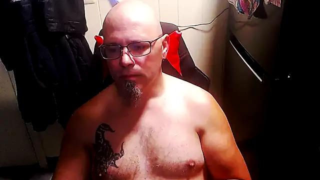 KrazyLegz online show from October 2025 02:59:02 PM