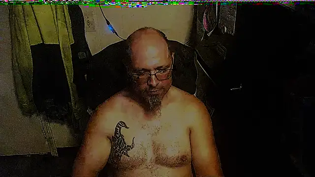 KrazyLegz online show from November 2025 02:57:02 AM