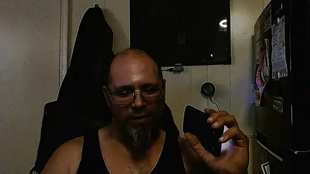 KrazyLegz online show from November 2025 03:34:01 AM