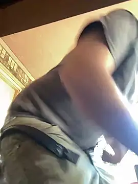 Snapshot of bigJohnson223 chatting on January 2025 10:17:01 PM bigJohnson223 online show from January 2025 10:17:01 PM