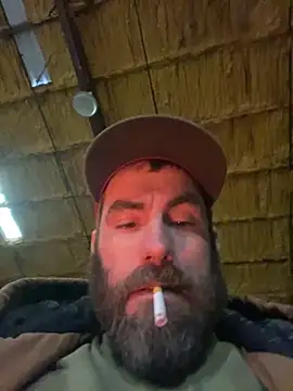 Snapshot of bigJohnson223 chatting on January 2025 09:32:02 PM bigJohnson223 online show from January 2025 09:32:02 PM