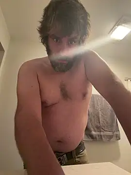 Snapshot of bigJohnson223 chatting on December 2025 05:01:01 AM bigJohnson223 online show from December 2025 05:01:01 AM