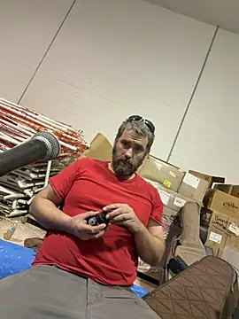 Snapshot of bigJohnson223 chatting on February 2026 07:42:02 PM bigJohnson223 online show from February 2026 07:42:02 PM