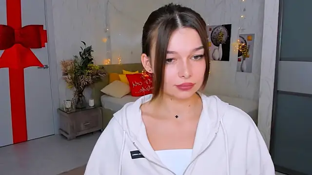 Snapshot of ContinentOfTranquility chatting on February 2025 07:07:02 AM ContinentOfTranquility online show from February 2025 07:07:02 AM