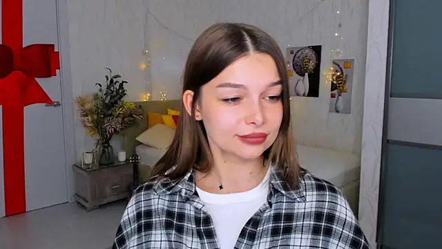 Snapshot of ContinentOfTranquility chatting on February 2025 08:46:01 AM ContinentOfTranquility online show from February 2025 08:46:01 AM