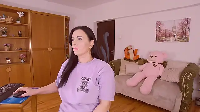 Snapshot of ReiyaRey chatting on January 2025 05:42:01 PM ReiyaRey online show from January 2025 05:42:01 PM