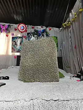 NinaGauther online show from September 2025 04:43:01 PM