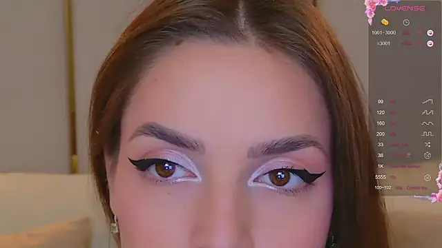 BellaHalles online show from November 2025 06:01:01 AM