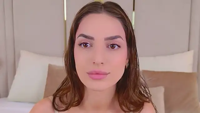BellaHalles online show from July 2026 05:59:01 AM