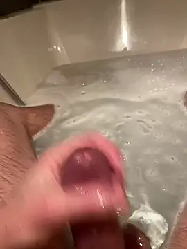 LivingLegend1978 online show from December 2024 05:08:02 PM