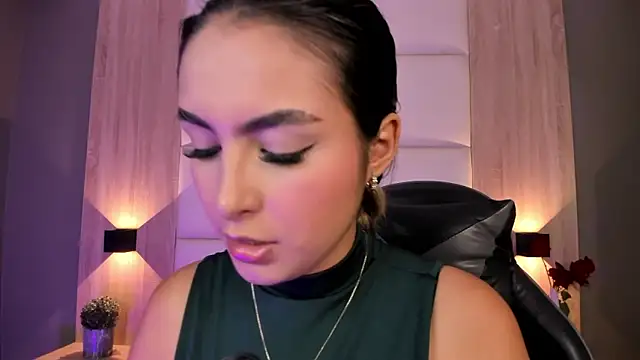 bella1207 online show from September 2025 07:18:02 PM