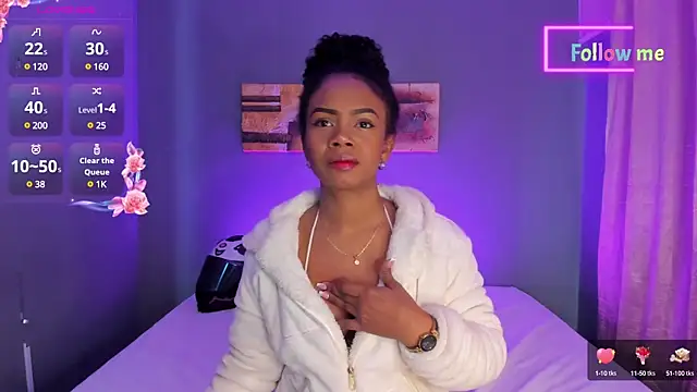 EmmaSmith06 online show from December 2024 05:08:01 PM