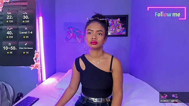 EmmaSmith06 online show from December 2024 05:16:01 PM