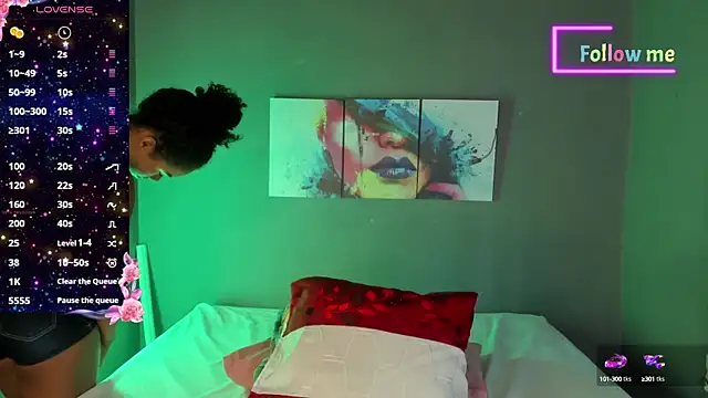 EmmaSmith06 online show from March 2025 05:10:02 PM