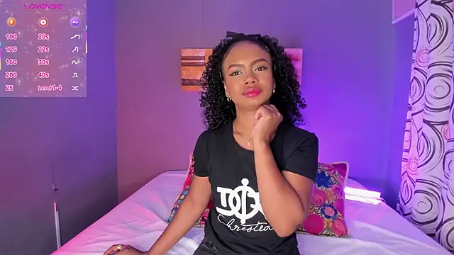 EmmaSmith06 online show from September 2025 05:15:02 PM