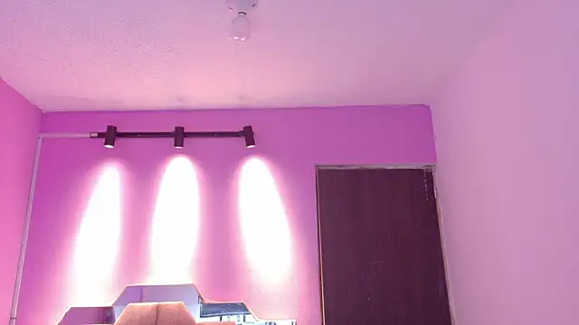 LoveQueen2 online show from May 2026 11:49:01 AM