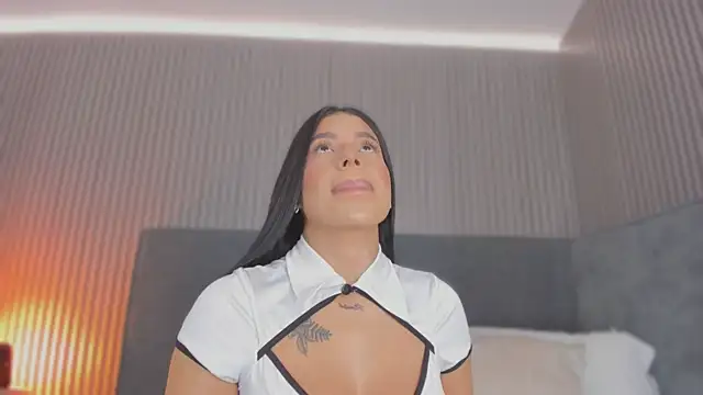 emelie 89 online show from February 2026 12:33:01 PM