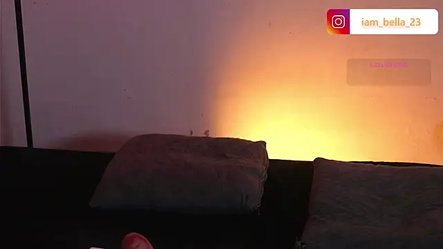 Snapshot of yourtoybella chatting on February 2026 06:05:01 PM yourtoybella online show from February 2026 06:05:01 PM