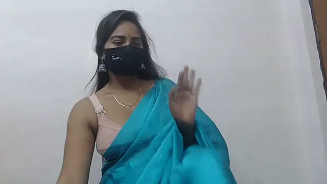 Snapshot of wildbabes chatting on October 2025 03:45:01 PM wildbabes online show from October 2025 03:45:01 PM