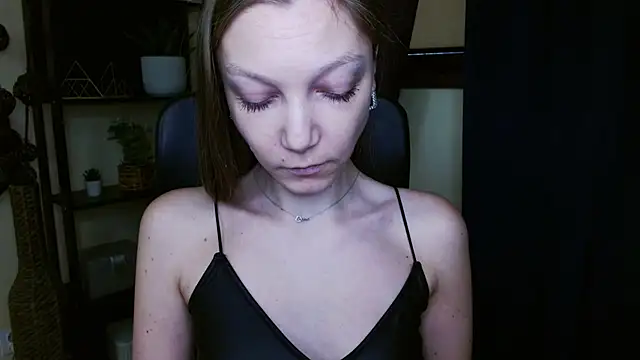 EmillyPlay online show from February 2026 07:20:01 AM