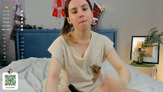 Snapshot of DonnaBurkee chatting on January 2025 07:10:02 PM DonnaBurkee online show from January 2025 07:10:02 PM